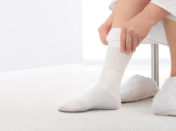 JOBST UlcerCare Knee High Liners | Pack of 3 liners